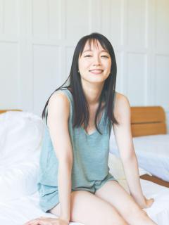 [x]吉岡里帆、イベント中のハプニングに妻夫木聡＆矢本悠馬が困惑！？ 『年末ジャンボ宝くじ』『年末ジャンボミニ』発売記念イベント - YouTube
