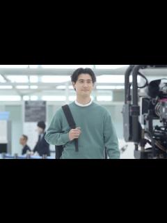 [x]国山ハセン、初出演 空港を舞台に新たな一歩踏み出す ユニクロ新CM「LifeとWear／空港篇」メーキング＆インタビュー - YouTube
