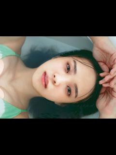 [x]櫻坂46小林由依、水着カット初公開 パーフェクトボディ惜しみなく：2nd写真集『意外性』【エンタメ】