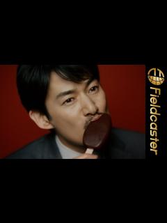[x]アイスをセクシーに食べる俳優ナンバーワン？竹野内豊出演、PARM 新CM「結論、パルム。」篇 - YouTube