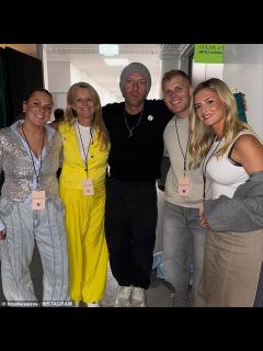 [x]Shane Warne's kids hope mother Simone finds her 'happily ever after ...