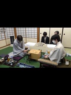 [x]世紀の一戦に沸いた地元 王将戦、藤井王将が羽生九段との激戦を制す - 毎日動画
